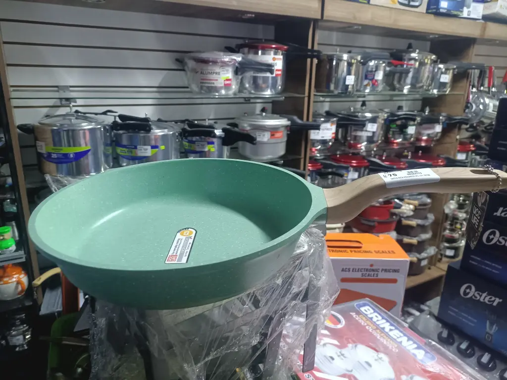 SARTEN ROCA VULCANIZADA UCC LIFE 28 CM