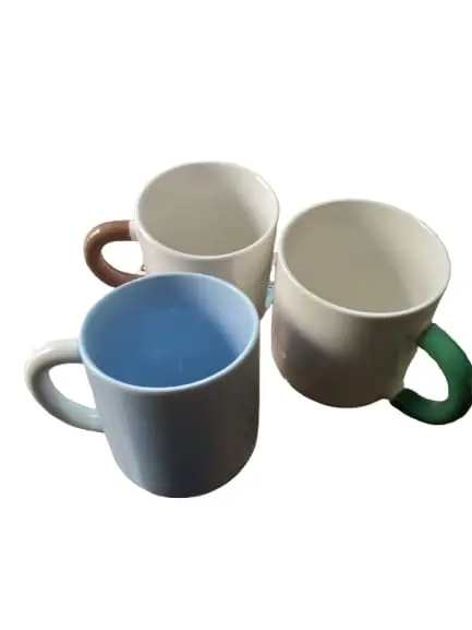 TAZA DE LOZA MEDIANA DISEÑO  ASAS DE COLORES (DOC.55)