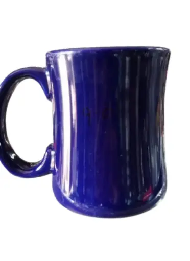 [005L63] TAZA DE LOZA AZUL COBALTO VIDRIADO DISEÑO CHARTEL